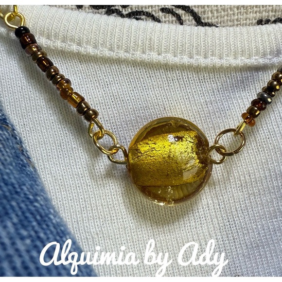 Alquimia Gold and Brown Necklace with Minimalist Design gemstones - Picture 2 of 3